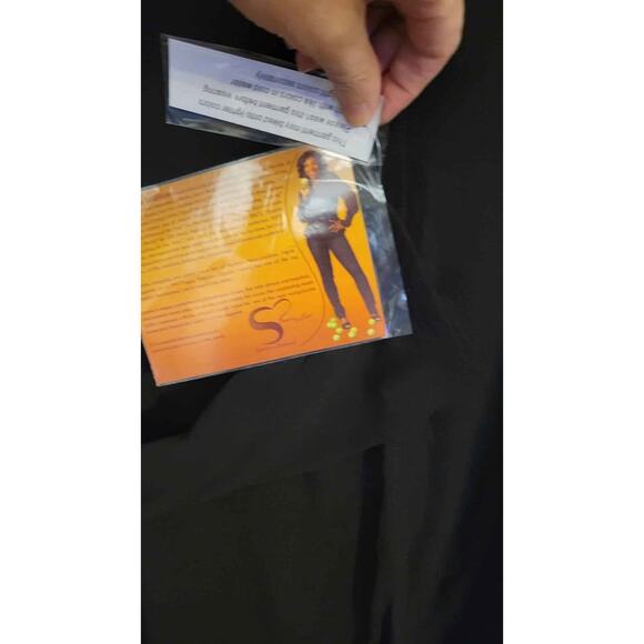 Serena Williams XL signature statement Sweater - Picture 4 of 5